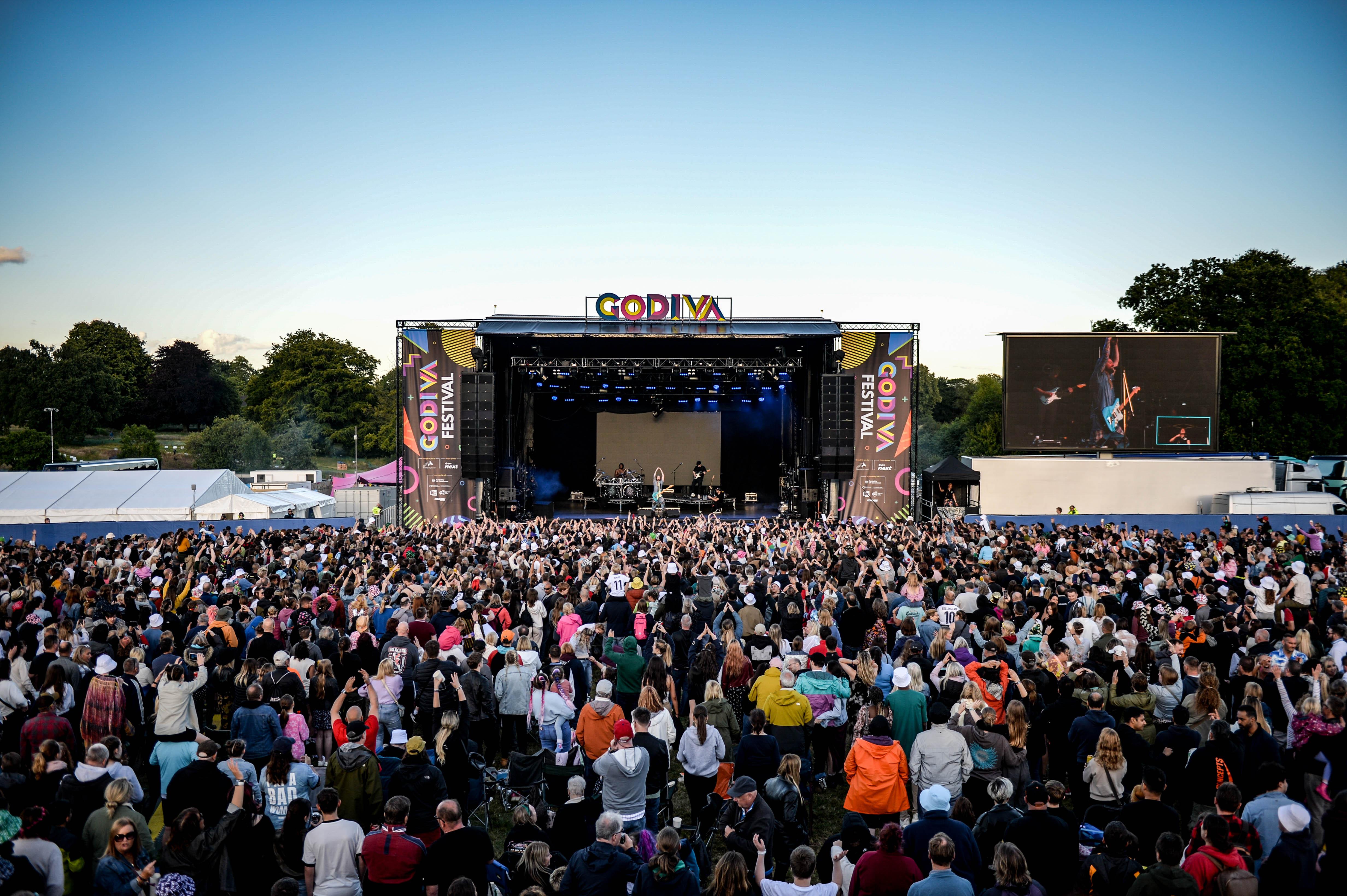 Main Stage daytime